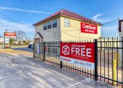 Cubesmart at 2932 W Division St Arlington texas