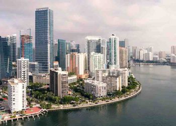 8 Tips for Moving to Miami