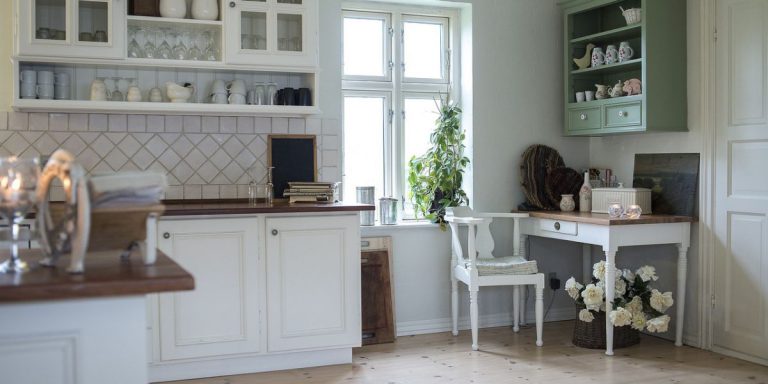 Small Kitchen Storage Ideas: Kitchen Organization Tips