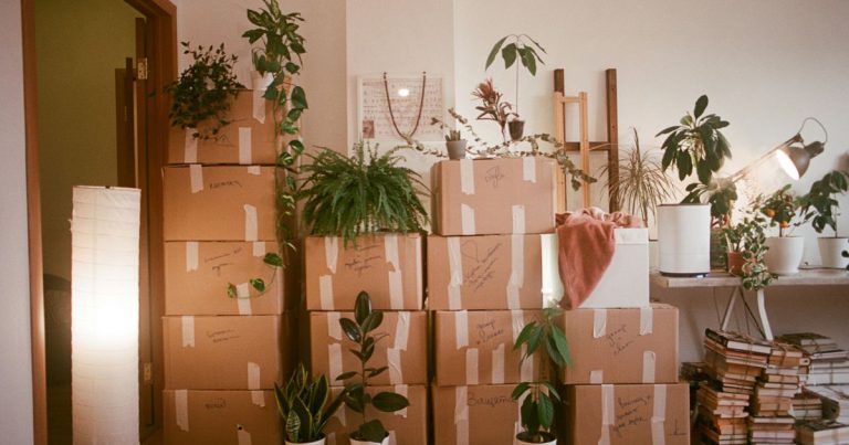 How to Move Quickly: Packing Tips for Moving in a Hurry