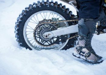 how to store a motorcycle for winter hero