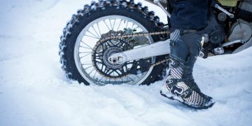 how to store a motorcycle for winter hero