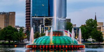 Moving to Orlando hero