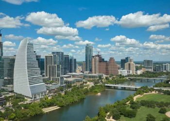 where to eat in austin hero