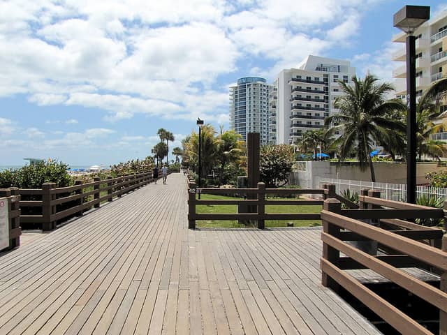 Miami Mid Beach Neighborhood