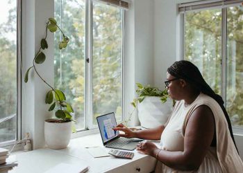 Home and Work Office Cleaning Tips for a Spring Spruce-up