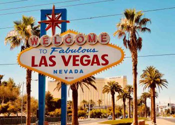 Welcome to Las Vegas sign