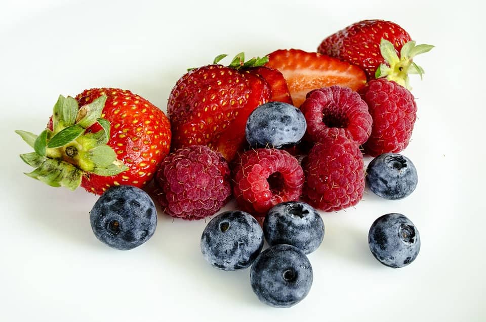 DIY canning fresh fruit and vegetables