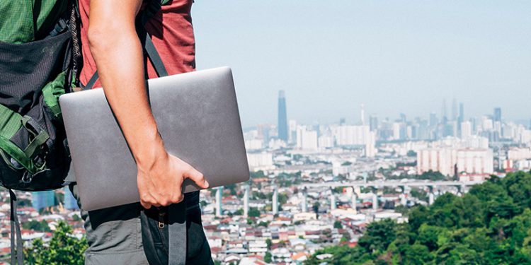 Become a Digital Nomad with These FAQs and Tips