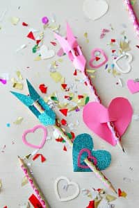 DIY-Valentine-cupins-arrow-pencil