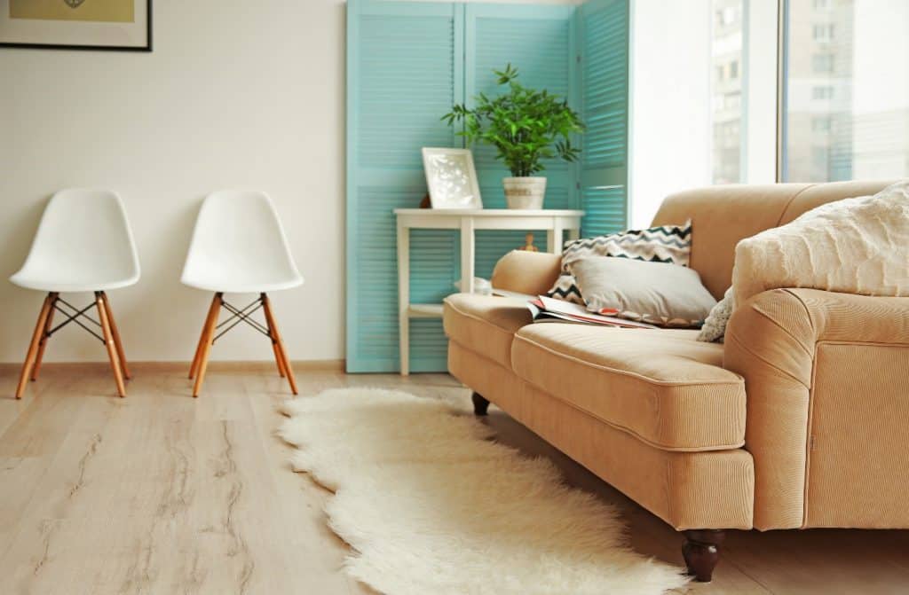 Top 8 Faux Fur Furniture Choices That Will Impress The Storage Space