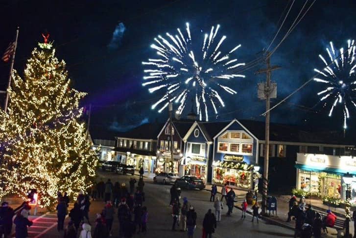 downtown kennebunkport at christmas
