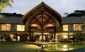 Wonderful Homes log houses can fit the environment nicely Leafhouse Wonderful Homes 25 wonderful houses with indoor growing tree Leafhouse