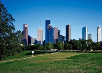Sustainable Living in Houston: Eco-Friendly Apartments & Products