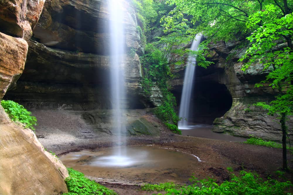 Starved Rock state park waterfalls