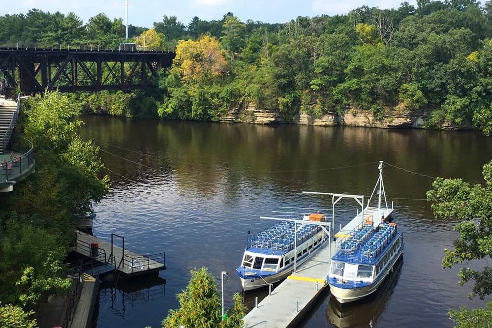 Wisconsin Dells boat trip