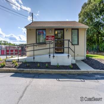 Self-Storage Units at 99 Mill Rd in Riverhead, NY @CubeSmart
