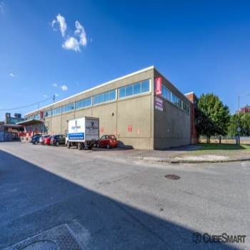 Self Storage Units In Boston From 55 At 420 Rutherford Ave Cubesmart