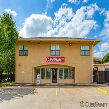 Self Storage Units In Houston From 21 At 10801 Sabo Rd Cubesmart