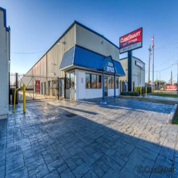 Self Storage Units In Harvey From 51 At 2520 Destrehan Ave Cubesmart