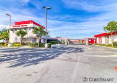Cubesmart at 2323 E South St Long Beach california
