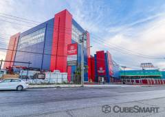 Cubesmart at 31-40 Whitestone Expressway College Point new york