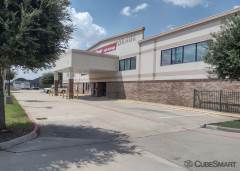 Cubesmart at 102 Benton Road Rosenberg texas