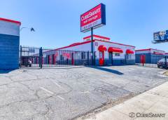 Cubesmart at 2612 N Clovis Ave Fresno california