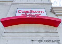 Cubesmart at 881 St Georges Ave Woodbridge new jersey