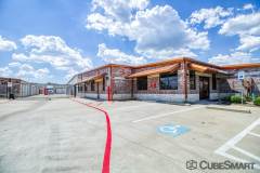 Cubesmart at 2444 Luna Road Carrollton texas
