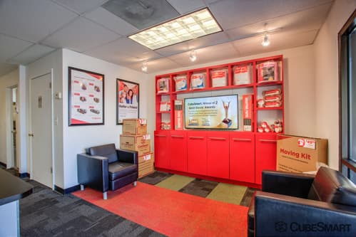 self storage units from 88 at 5180 commerce drive in murray ut