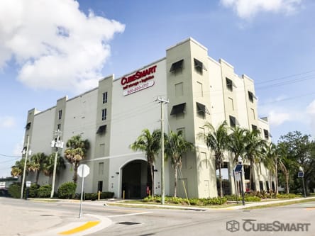 Self-Storage Units at 901 Nw 1st St in 