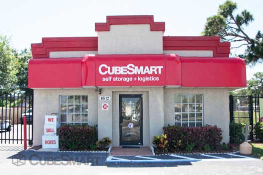 SelfStorage Units at 6512 14th Street in Bradenton, FL 