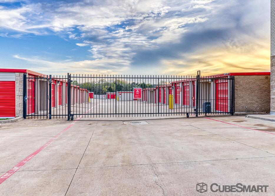 SelfStorage Units at 1455 Highway 287 N in Mansfield, TX CubeSmart