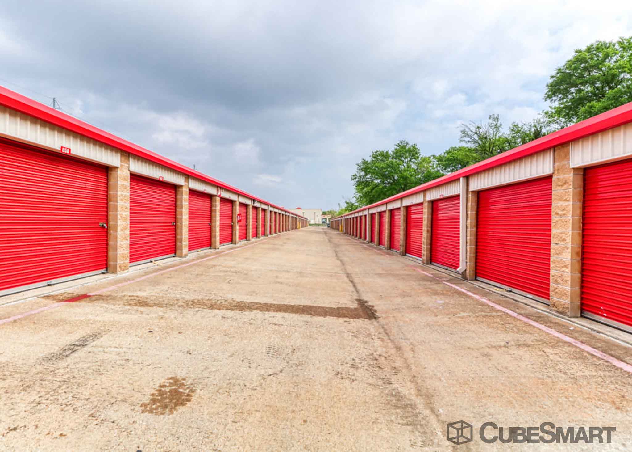 SelfStorage Units at 2201 S Pleasant Valley Rd in Austin, TX CubeSmart