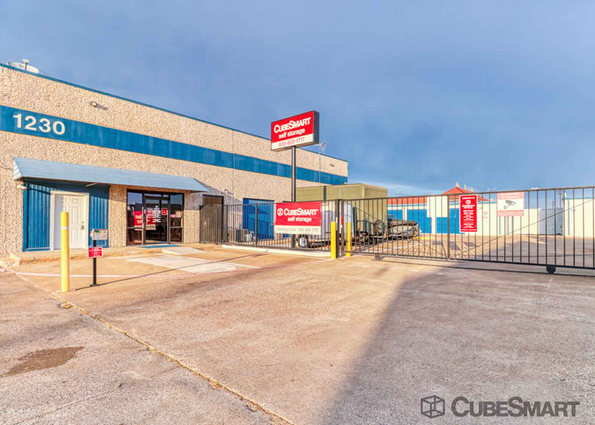 Storage Units 75093