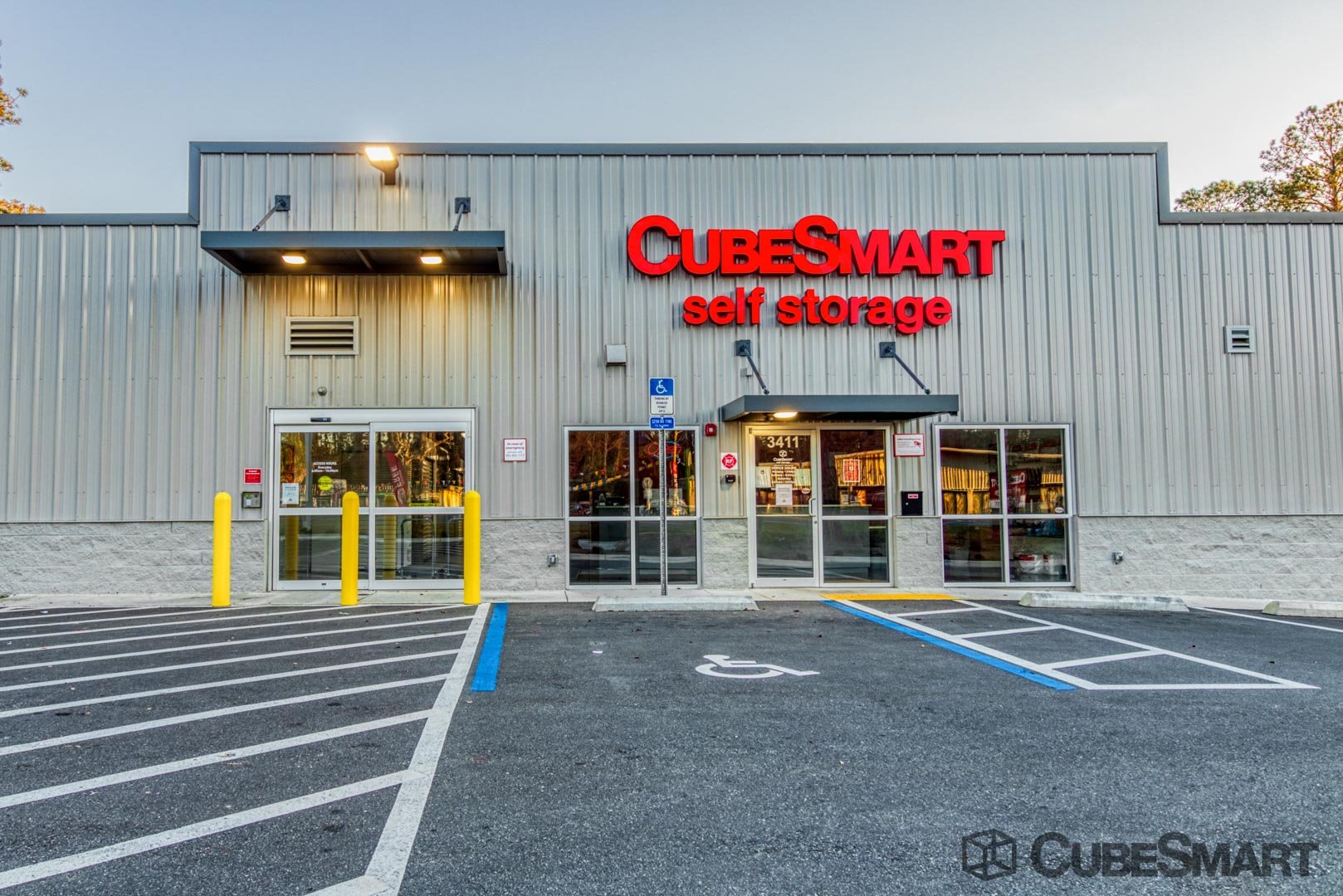 SelfStorage Units at 3411 Apalachee Pkwy in Tallahassee, FL CubeSmart