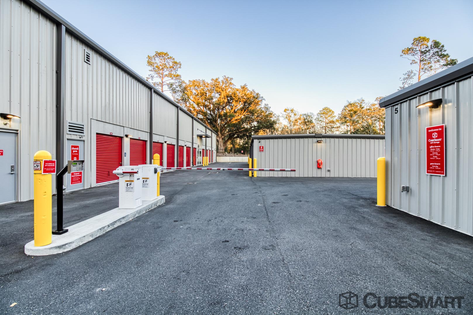 SelfStorage Units at 3411 Apalachee Pkwy in Tallahassee, FL CubeSmart