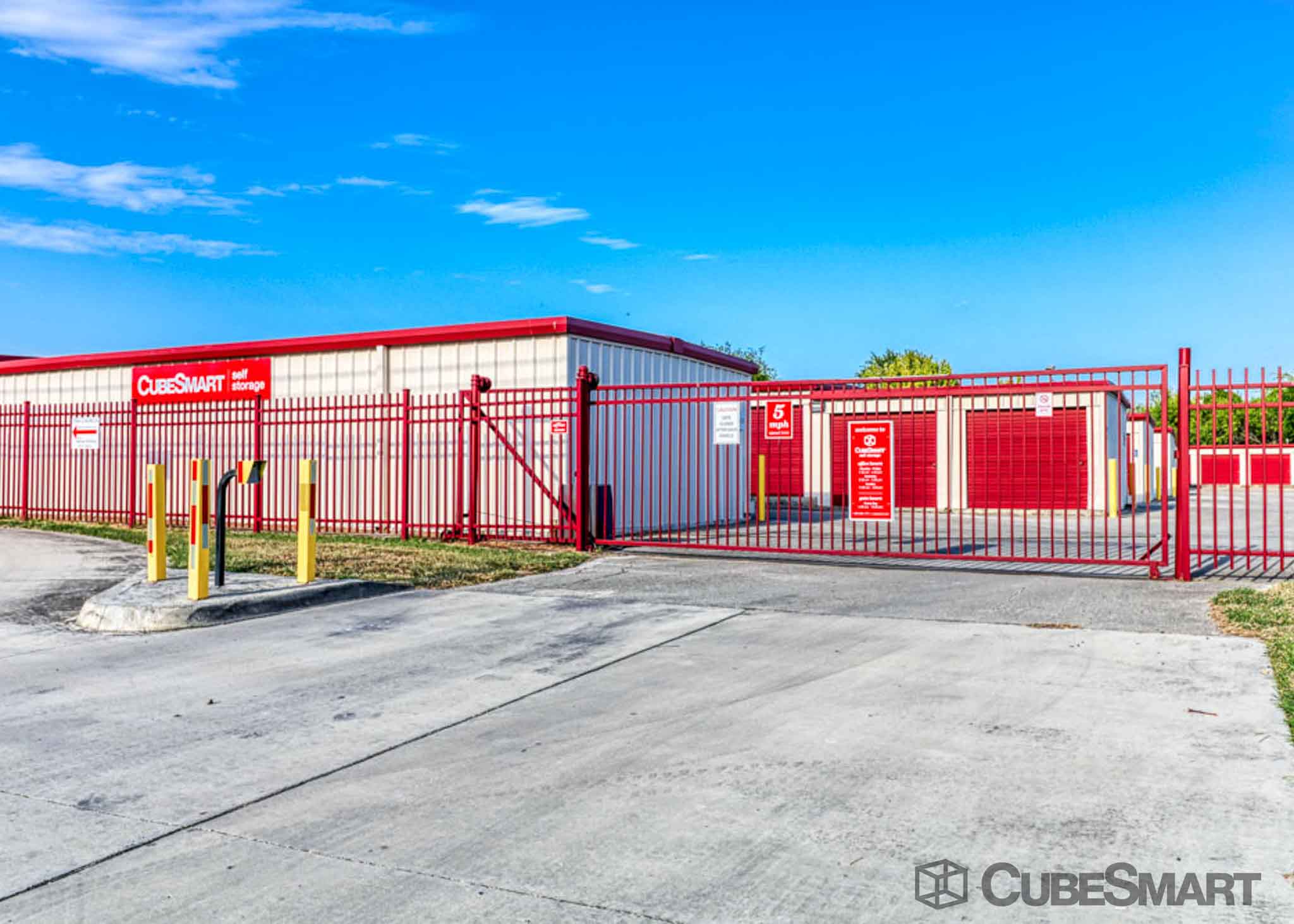 SelfStorage Units at 726 N Walnut Ave in New Braunfels, TX CubeSmart