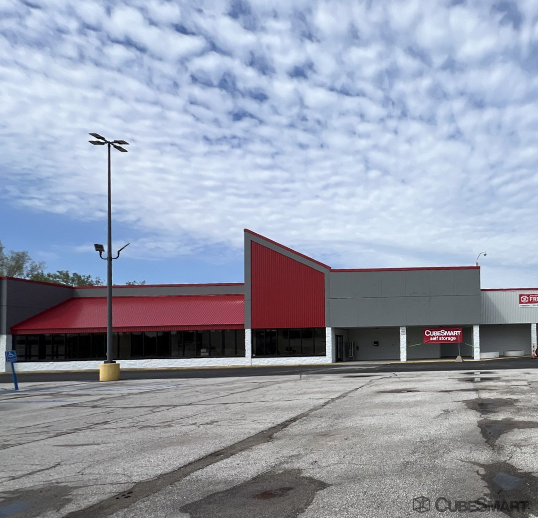 Storage Units at 3860 Dixie Hwy, Saginaw, MI CubeSmart