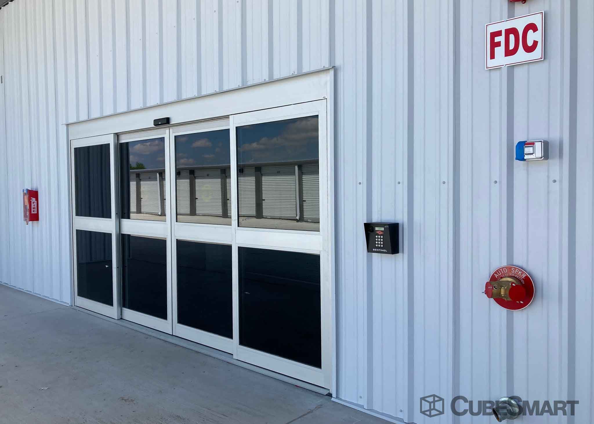 SelfStorage Units at 7930 Sw Loop 410 in San Antonio, TX CubeSmart