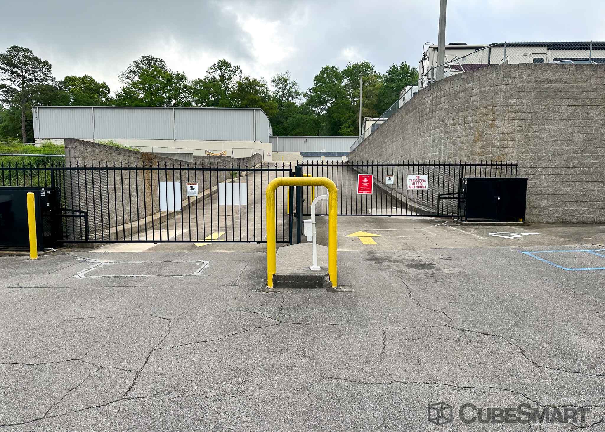 SelfStorage Units at 1851 S Monroe St in Tallahassee, FL CubeSmart