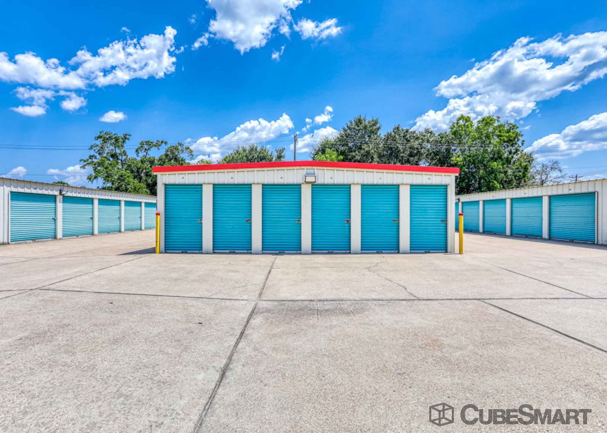 SelfStorage Units at 2601 Fairway Dr in Alvin, TX CubeSmart