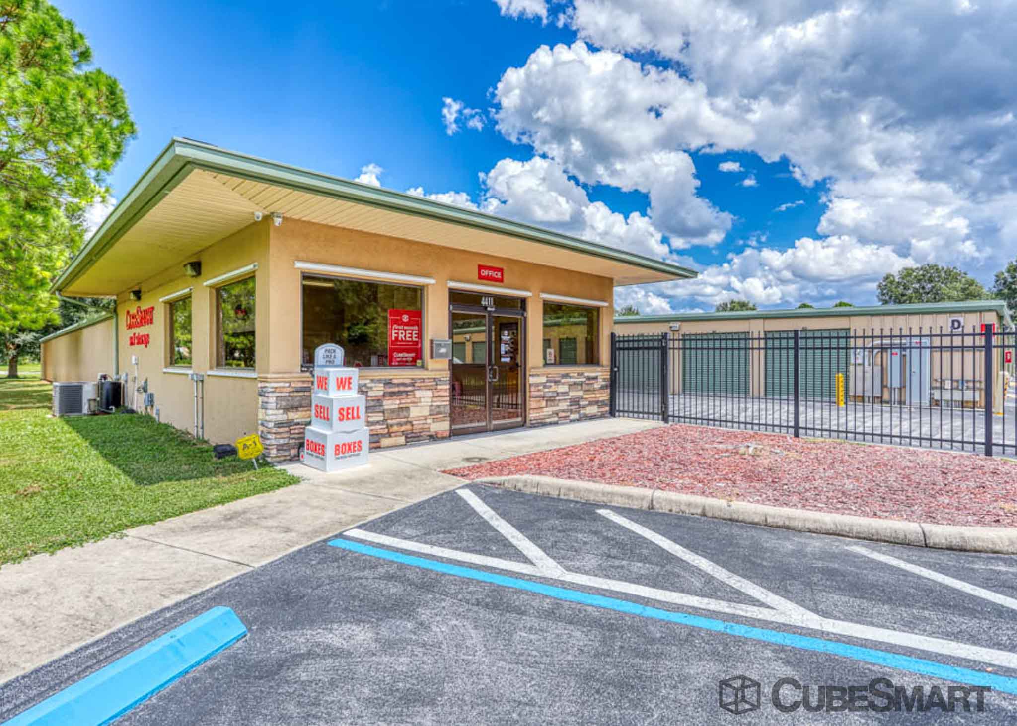 SelfStorage Units at 4411 N US Highway 441 in Ocala, FL CubeSmart