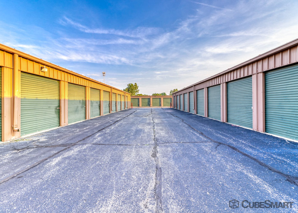 SelfStorage Units at 1790 S Livernois Rd in Rochester Hills, MI CubeSmart