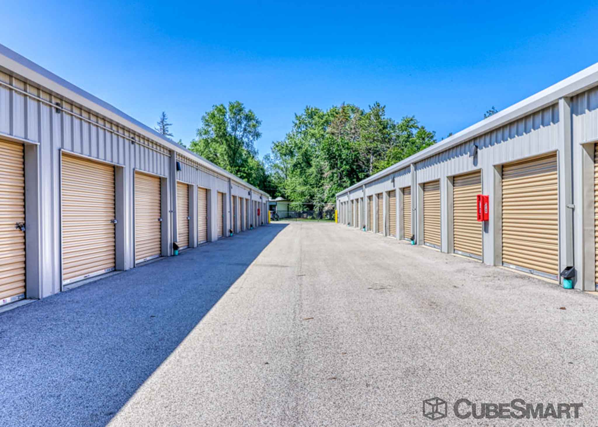 SelfStorage Units at 37021 N Sheridan Rd in Beach Park, IL CubeSmart