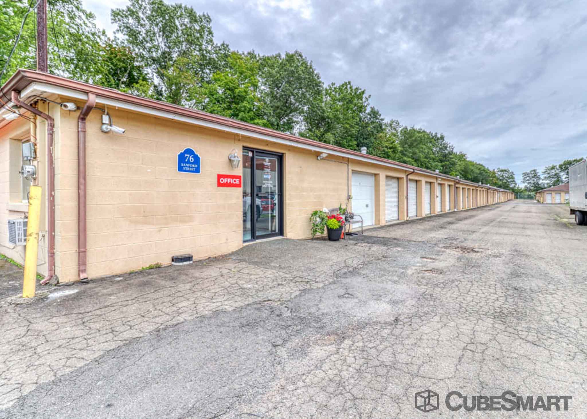 SelfStorage Units at 76 Sanford St in Hamden, CT CubeSmart