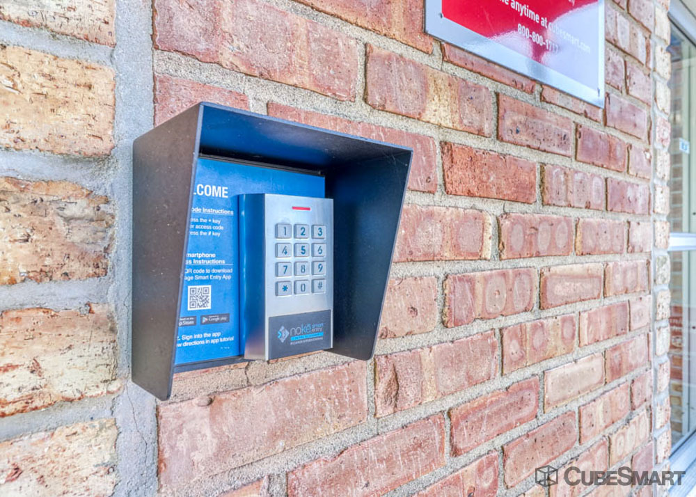 SelfStorage Units at 3441 Sheridan Rd in Zion, IL CubeSmart