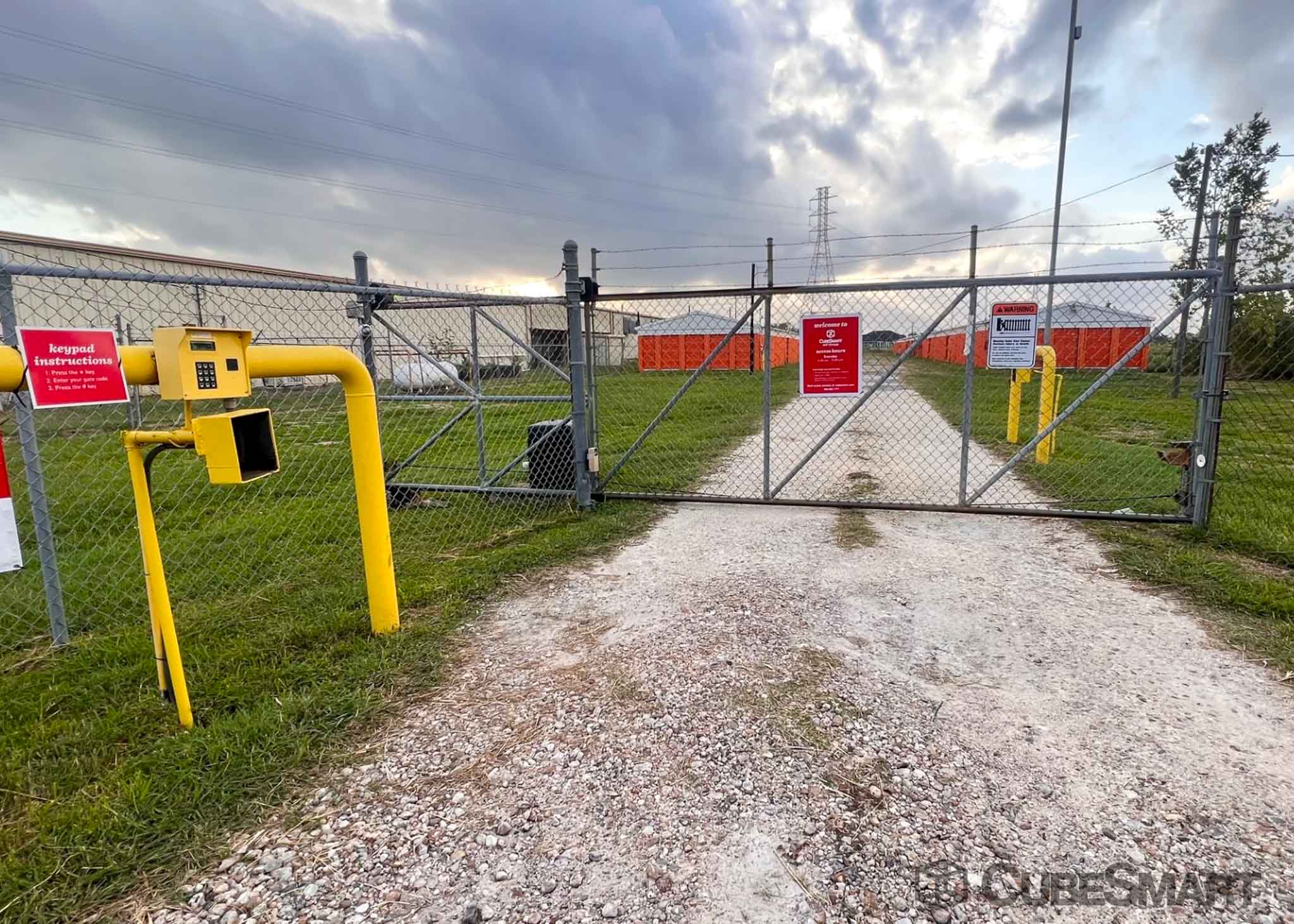 SelfStorage Units at 3718 Avenue J in Santa Fe, TX CubeSmart