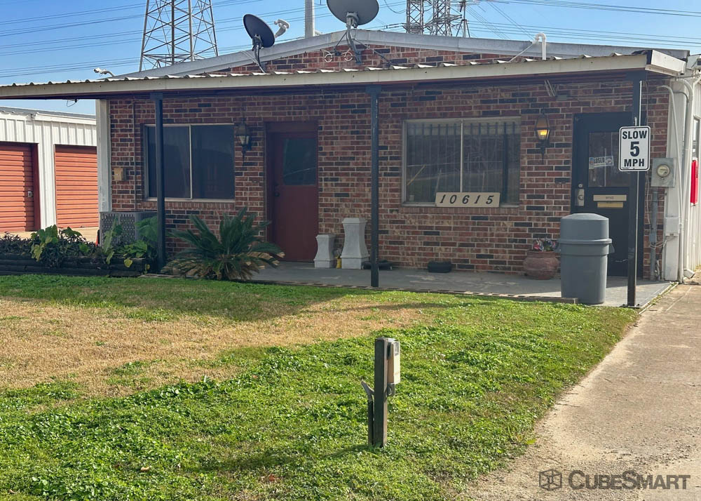 SelfStorage Units at 10615 Tower Oaks Blvd in Houston, TX CubeSmart